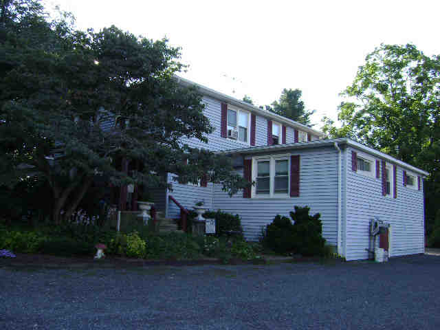 Building photograph for 471 MAIN ST S